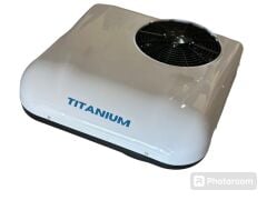TİTANİUM KARAVAN PARK SEYİR KLİMASI 12V 8000 BTUU