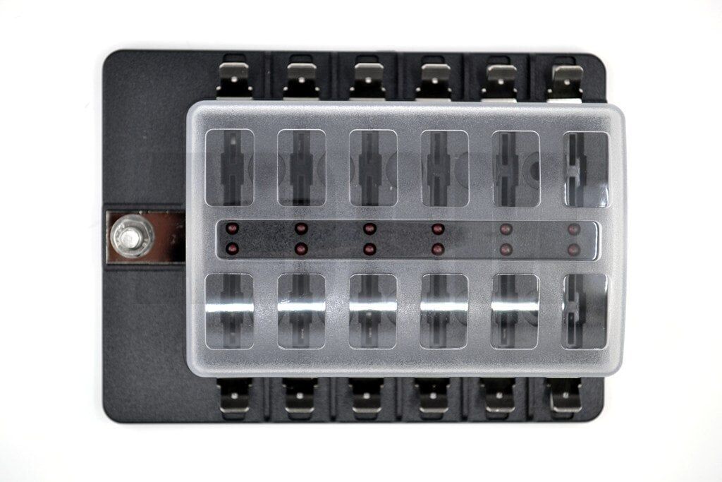 IŞIKLI BIÇAK SİĞORTA KUTUSU 12/24V 12 Lİ